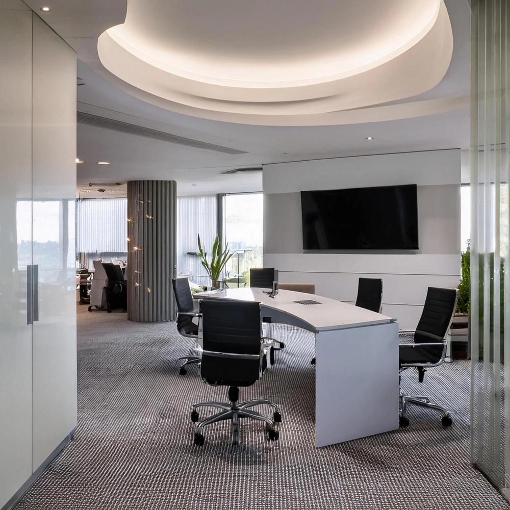 Commercial office remodeling and workspace renovation in Los Angeles